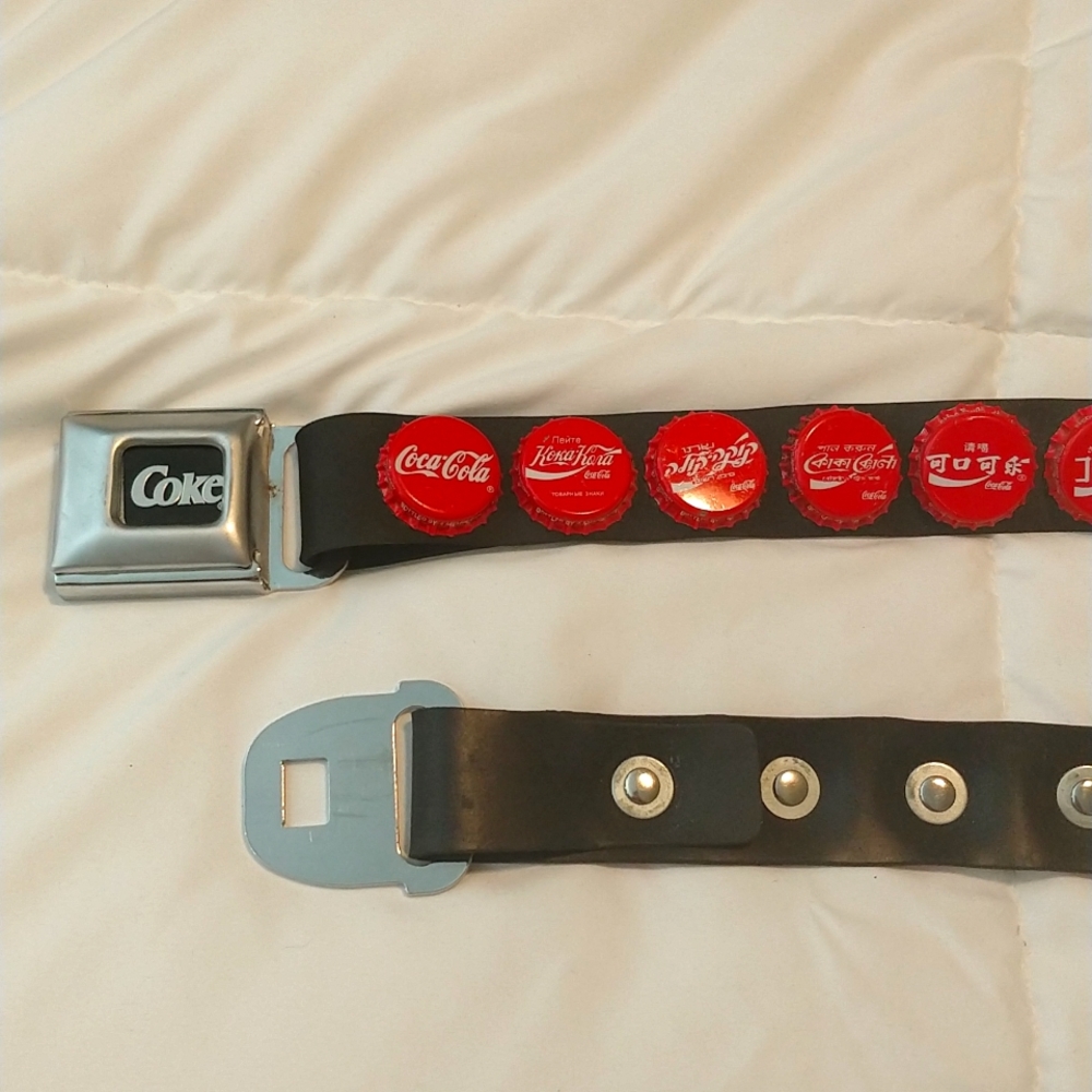 Vintage coca-cola bottle cap belt